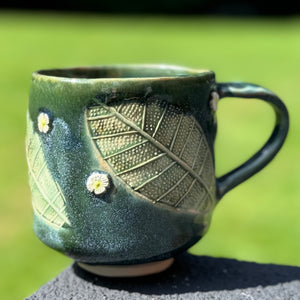 Leafy Green textured mug