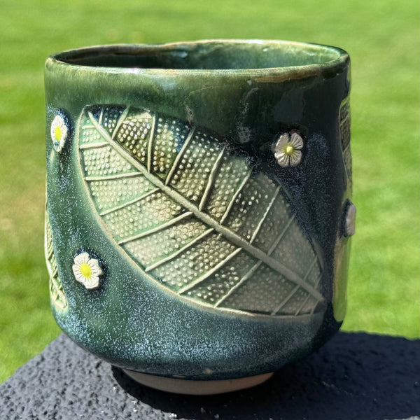 Leafy Green textured mug