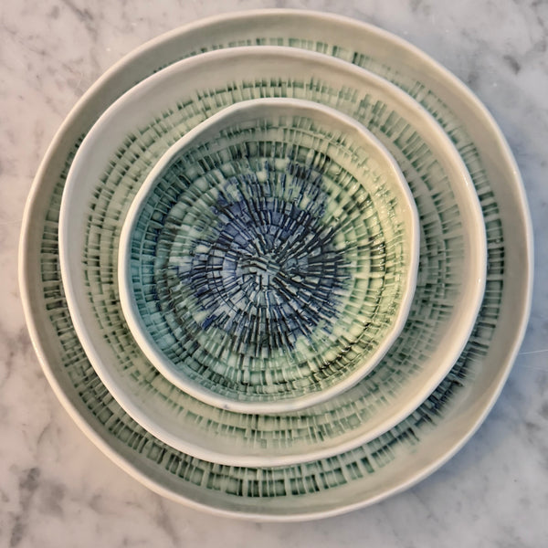 Porcelain nesting plates - Cobalt and copper