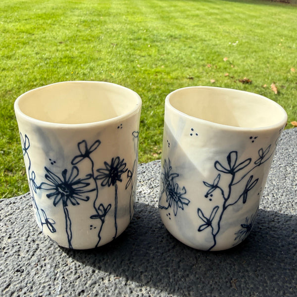 Blue and white porcelain - sweet pair of small cups