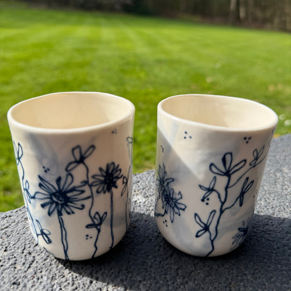 Blue and white porcelain - sweet pair of small cups