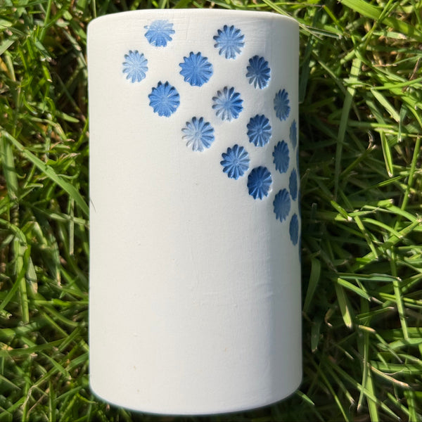 Blue and white porcelain - short vase/pen holder