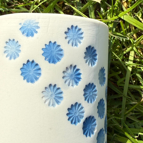 Blue and white porcelain - short vase/pen holder