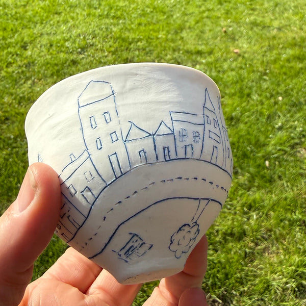 Blue porcelain small bowl (town)