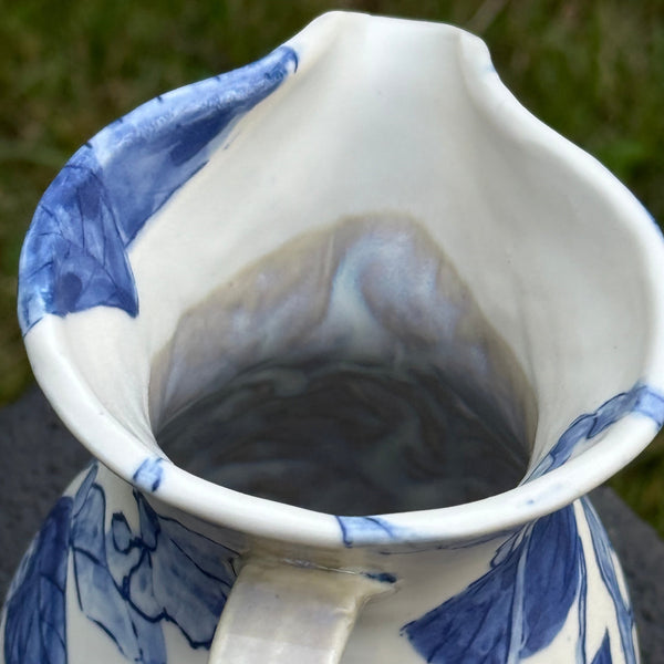 Blue porcelain jug (birds and magnolia)